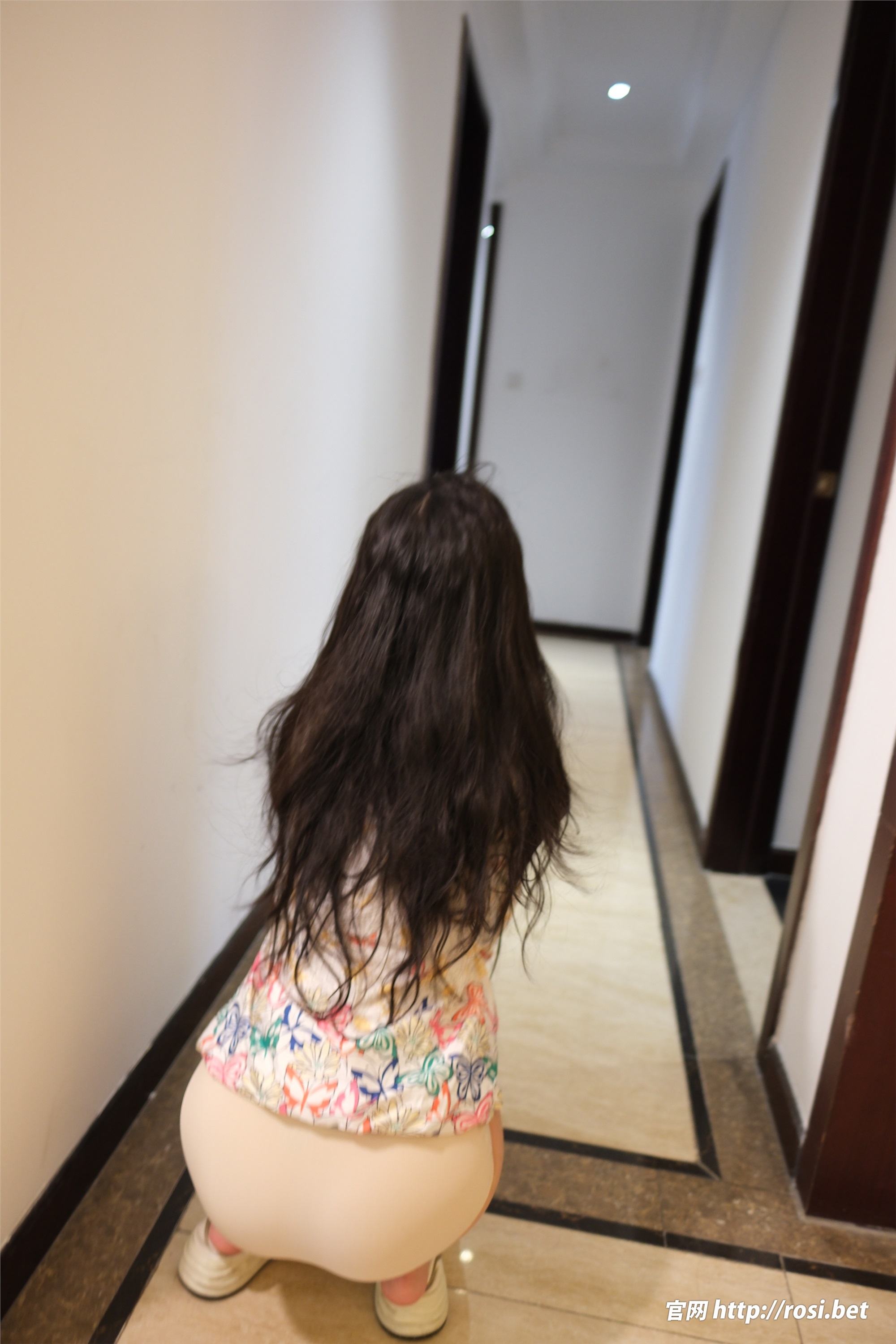 ROSI写真 2025.11.02 NO.5081